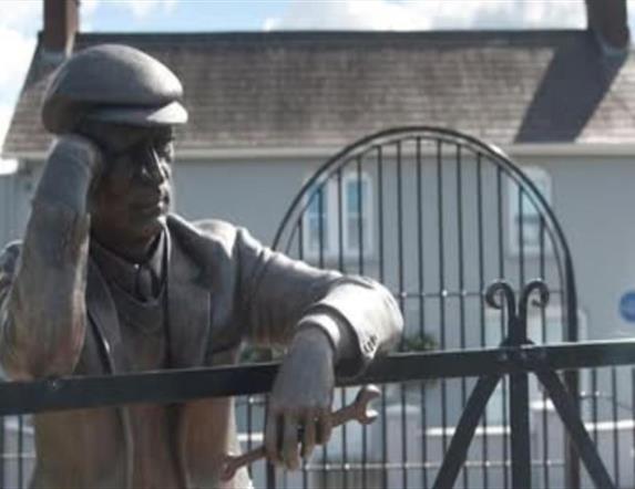 image is statue of inventor Harry Ferguson