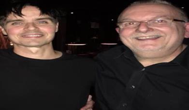 Image is of Darren Beckett & Ronnie Greer