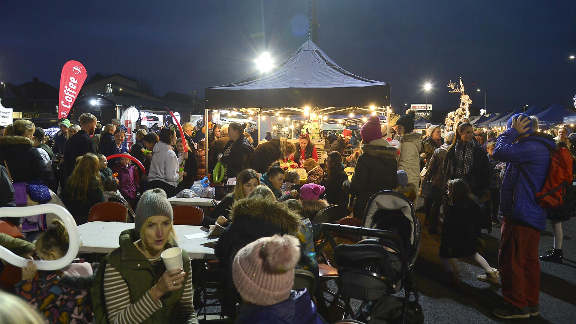 Images of Dundonald Christmas Market in previous years.