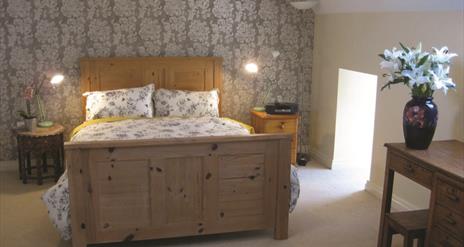 Bedroom with double bed