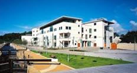Image of the outside of the ISLAND Arts Centre